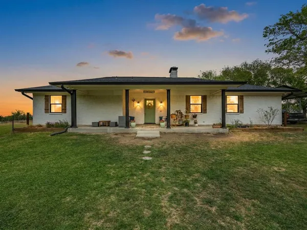 $430,000 | 15720 East State Highway 22, Blooming Grove, TX 76626