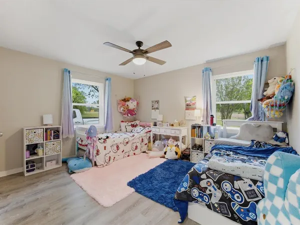 $430,000 | 15720 East State Highway 22, Blooming Grove, TX 76626
