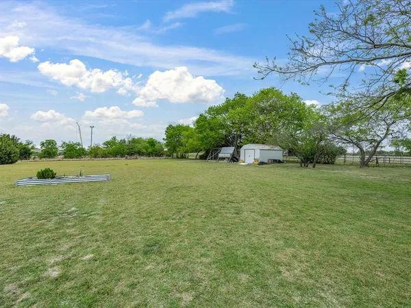 $430,000 | 15720 East State Highway 22, Blooming Grove, TX 76626