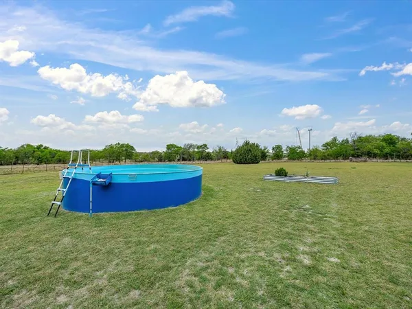 $430,000 | 15720 East State Highway 22, Blooming Grove, TX 76626