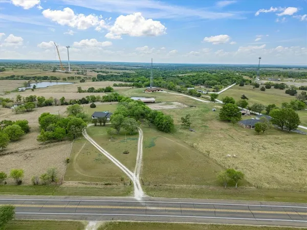 $430,000 | 15720 East State Highway 22, Blooming Grove, TX 76626