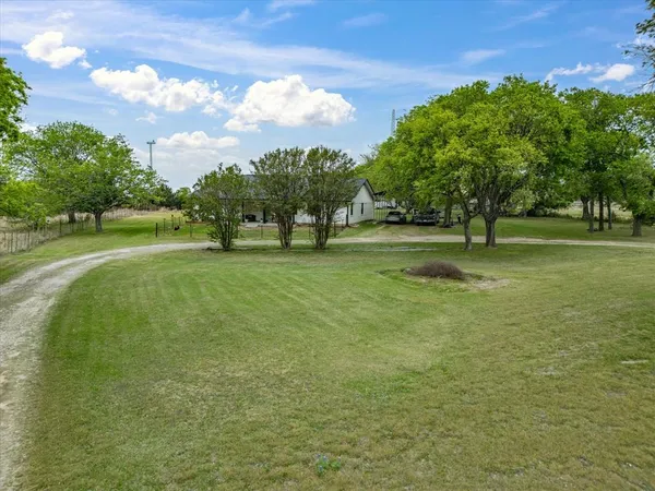 $430,000 | 15720 East State Highway 22, Blooming Grove, TX 76626