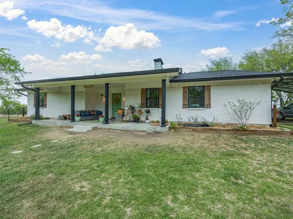 $430,000 | 15720 East State Highway 22, Blooming Grove, TX 76626