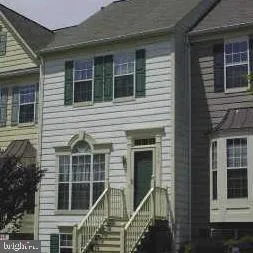 $500,000 | 16787 Brandy Moor Loop, Woodbridge, VA 22191