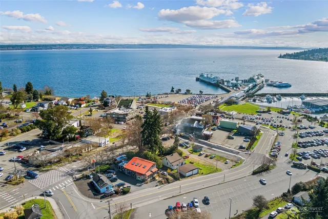 $1,250,000 | 25960 Central Avenue Northeast, Kingston, WA 98346