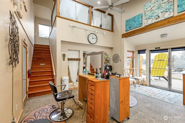 $1,250,000 | 25960 Central Avenue Northeast, Kingston, WA 98346