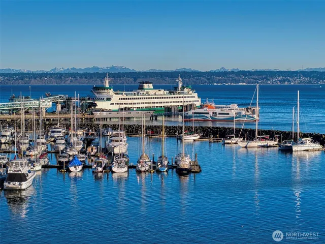 $1,250,000 | 25960 Central Avenue Northeast, Kingston, WA 98346