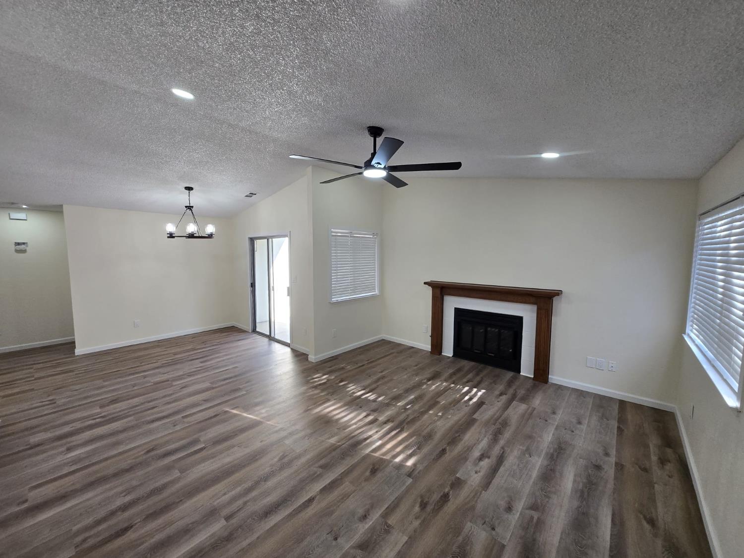 833 Pennington Place Modesto, CA 95356 - Photo 4 of 31