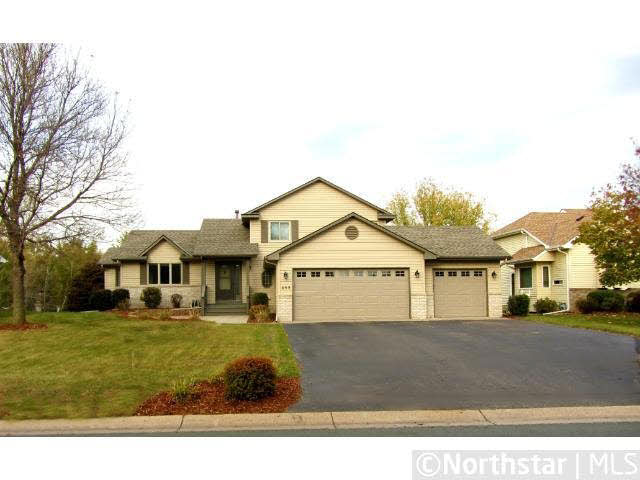 469 Hawthorn Road Lino Lakes, MN 55014 - Photo 1 of 17 Gallery Image 1