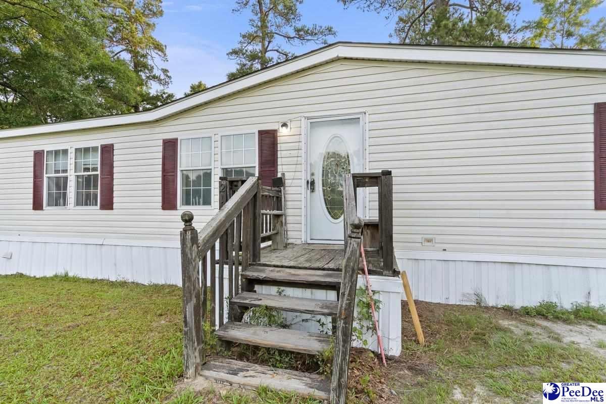 214 East Legette Road Marion, SC 29571 - Photo 4 of 36 Gallery Image 4