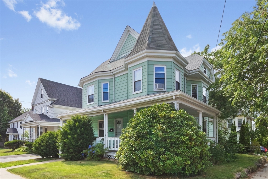 126 Butler Road Quincy, MA 02169 - Photo 3 of 32