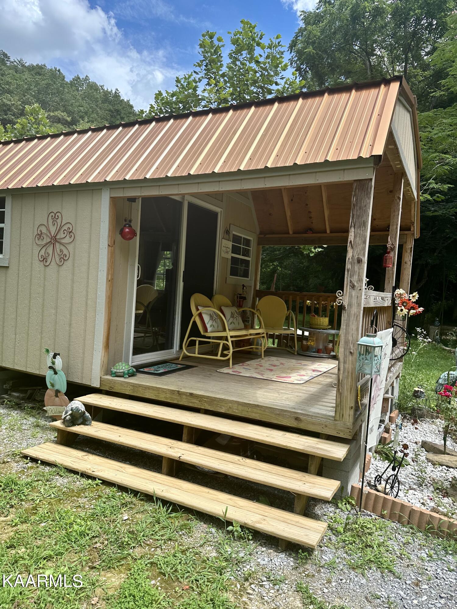 1010 Speedwell Road Bulls Gap, TN 37711 - Photo 3 of 51 F4DA6555-299E-4FFD-B75A-ACAE97A0CBB6