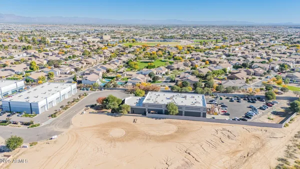 a picture of a black and white photo