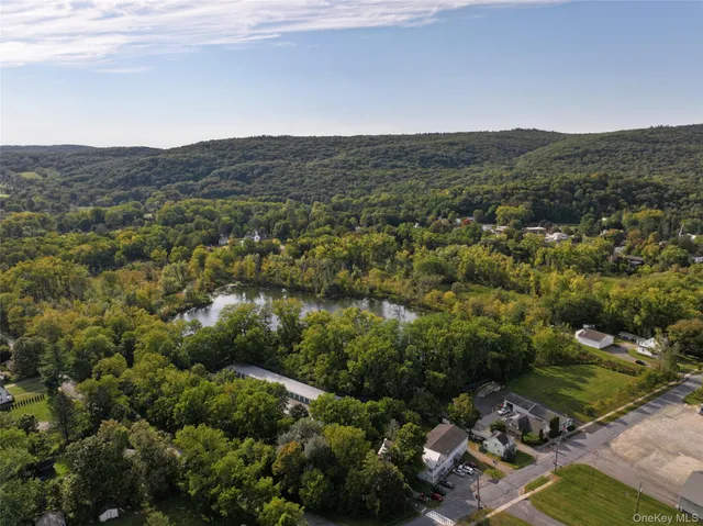 $675,000 | 10 Stagecoach Trail, Amenia, NY 12501