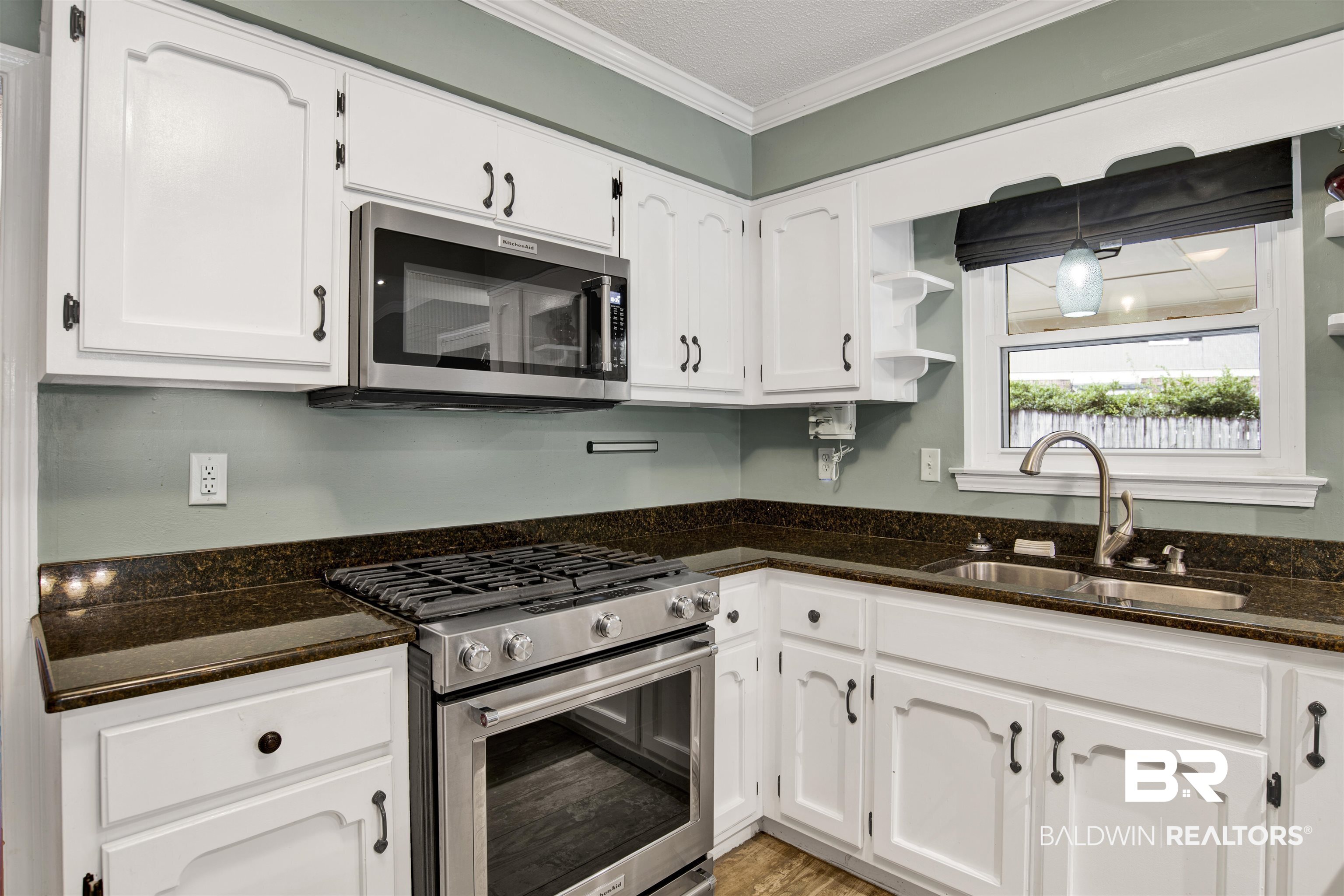 5770 Chester Court Mobile, AL 36609 - Photo 10 of 46