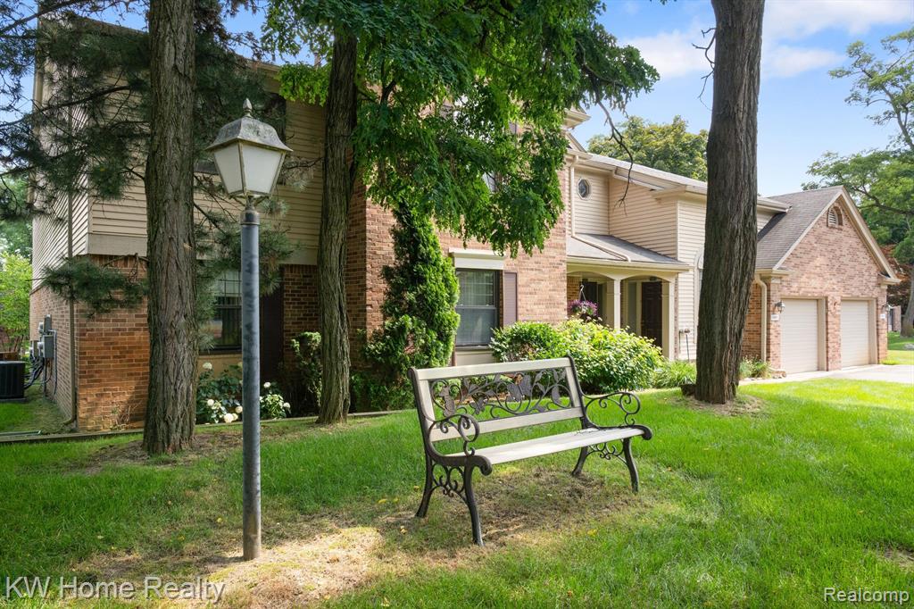 29691 Pine Ridge Circle Farmington Hills, MI 48331 - Photo 33 of 39