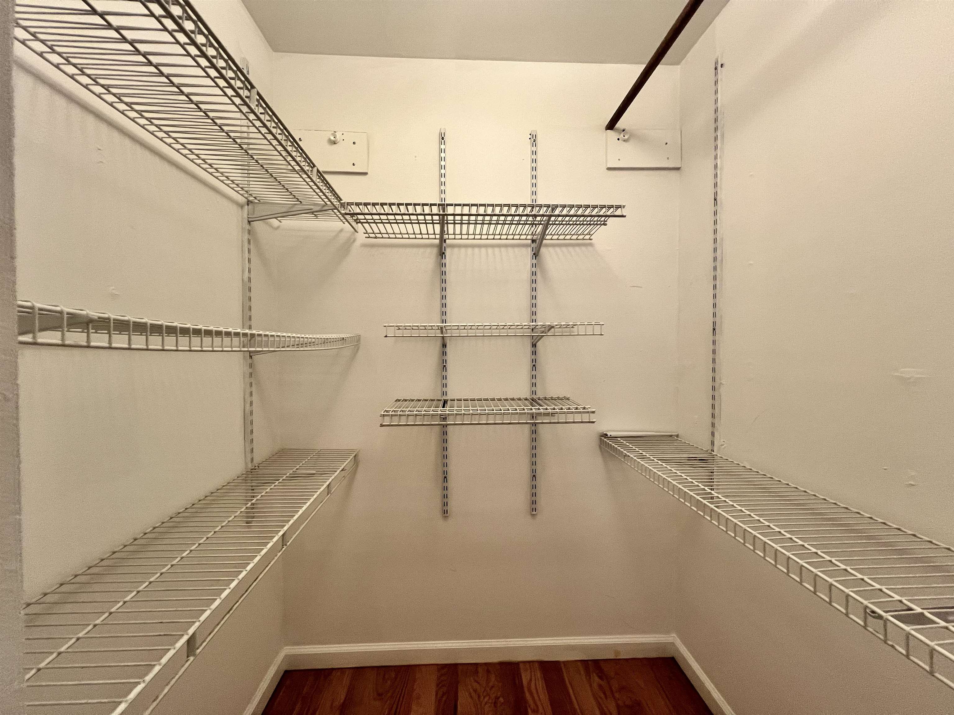 1111 River Road, Unit D5 Edgewater, NJ 07020 - Photo 12 of 12