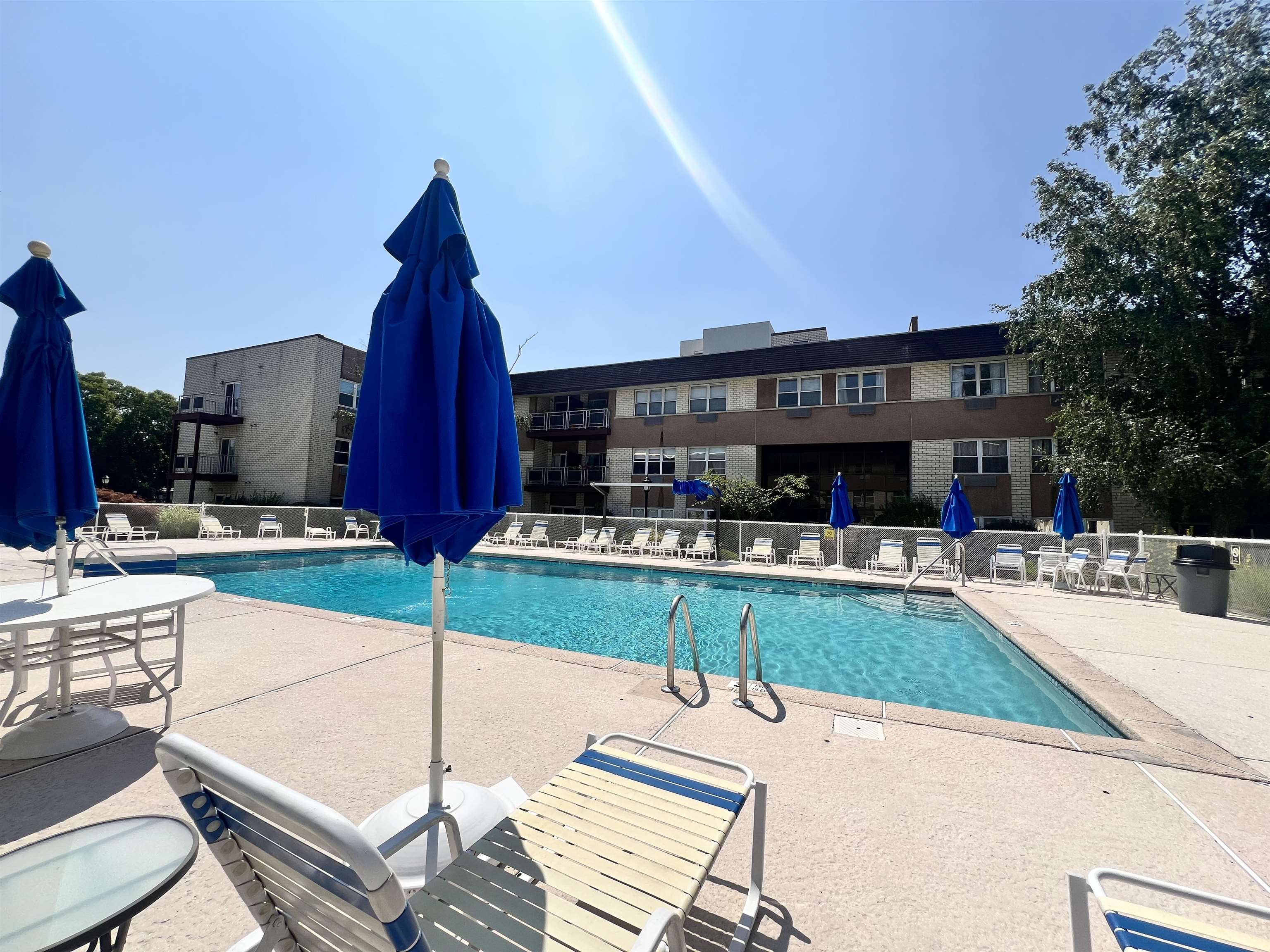 1111 River Road, Unit D5 Edgewater, NJ 07020 - Photo 6 of 12