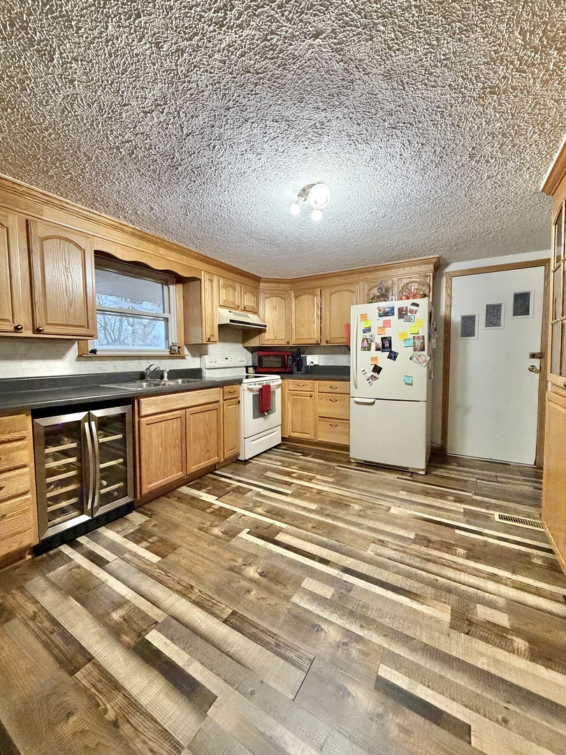 811 East Maple Street Chatsworth, IL 60921 - Photo 6 of 25