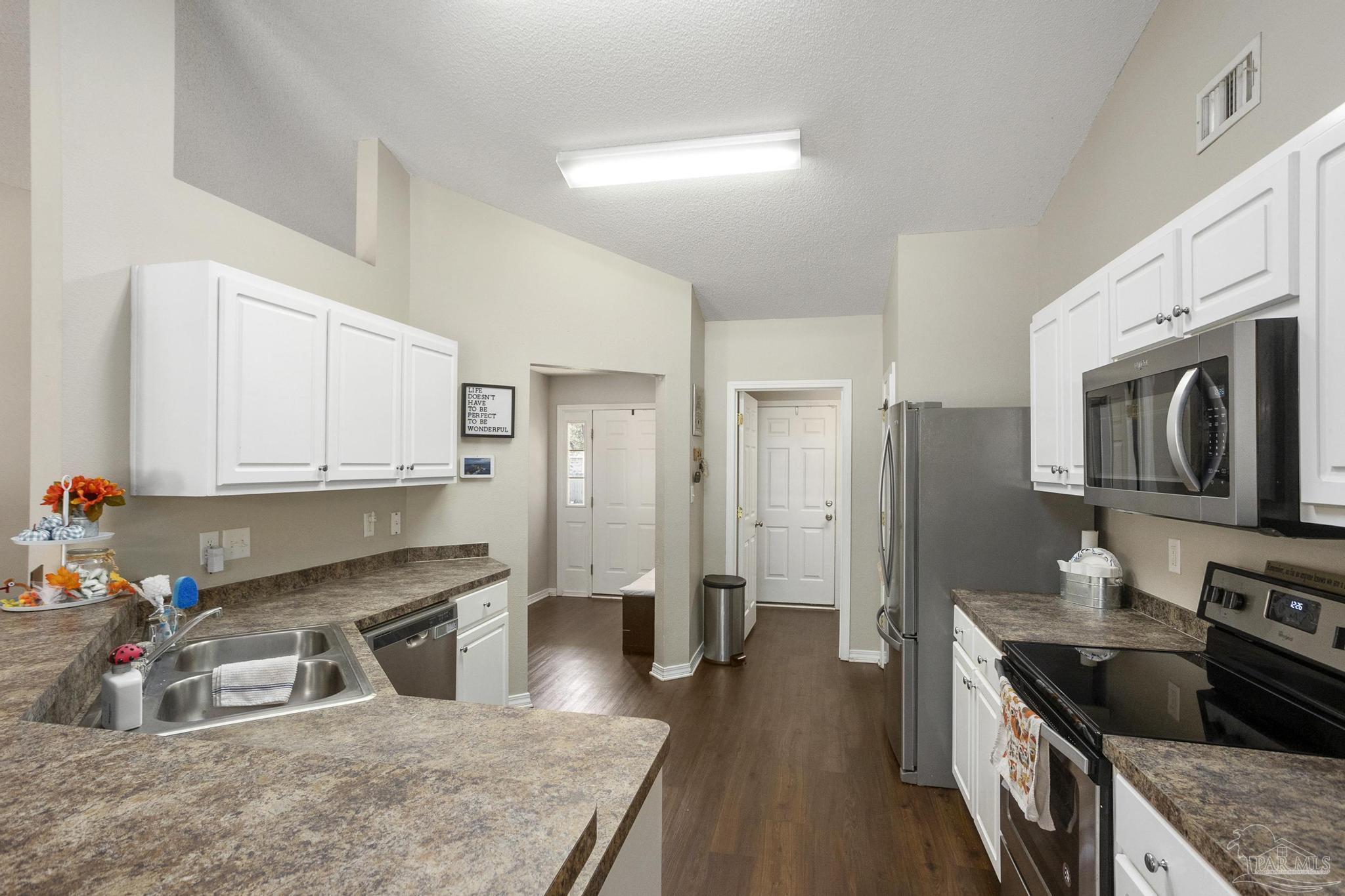 6866 Da Lisa Road Milton, FL 32583 - Photo 12 of 37