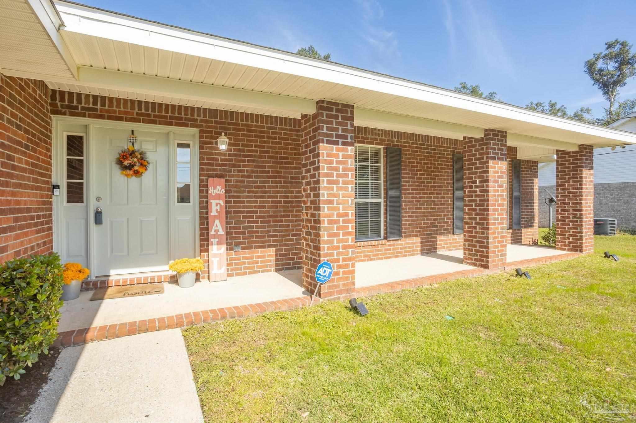 6866 Da Lisa Road Milton, FL 32583 - Photo 3 of 37