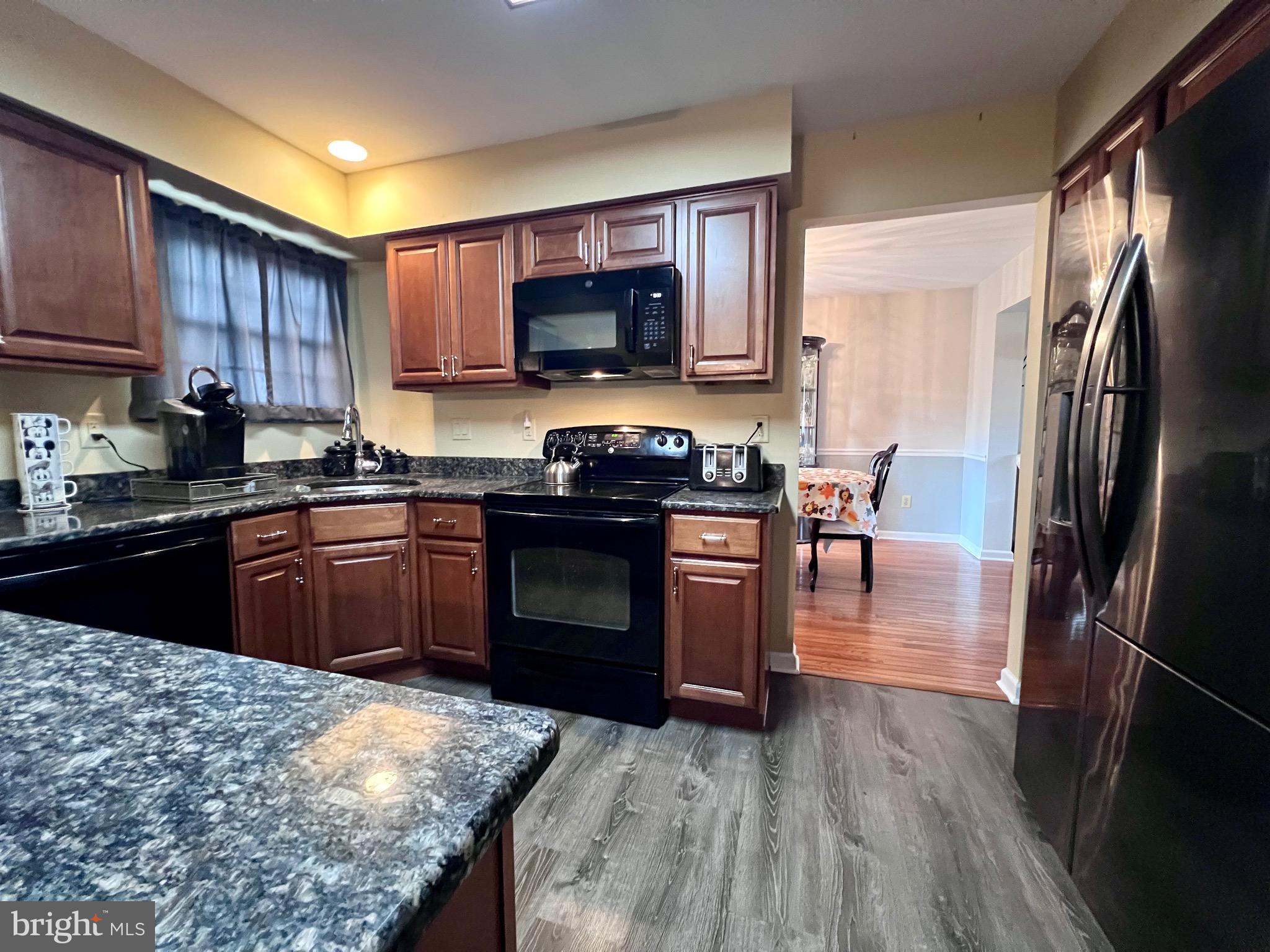 250 Rushes Drive Bear, DE 19701 - Photo 30 of 94 Granite Counters