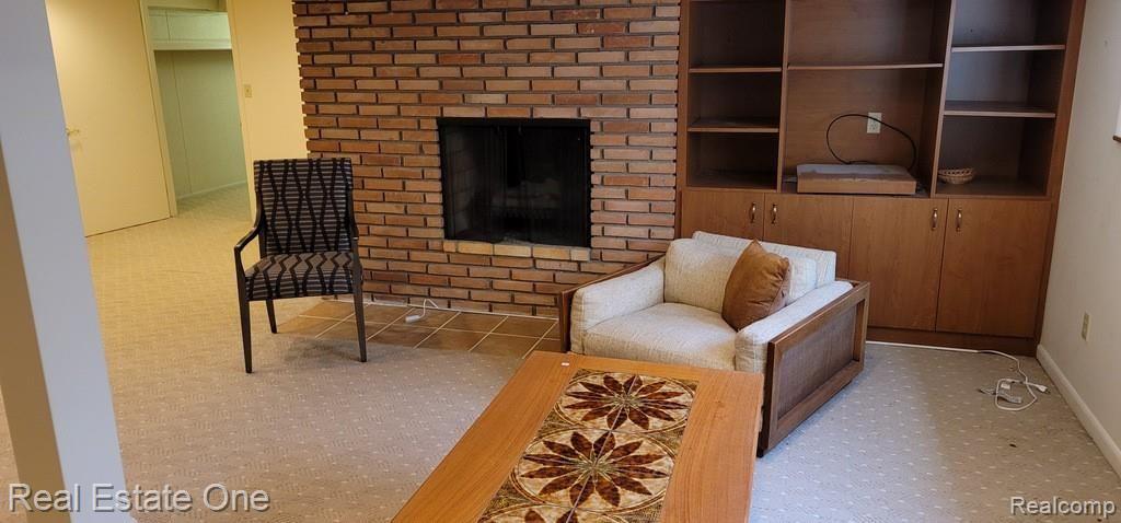 4384 Fieldbrook Road West Bloomfield, MI 48323 - Photo 34 of 36 20210407_142839.jpg