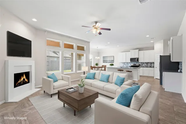 $2,450 | 410 Richfish Run Drive, Rosenberg, TX 77469