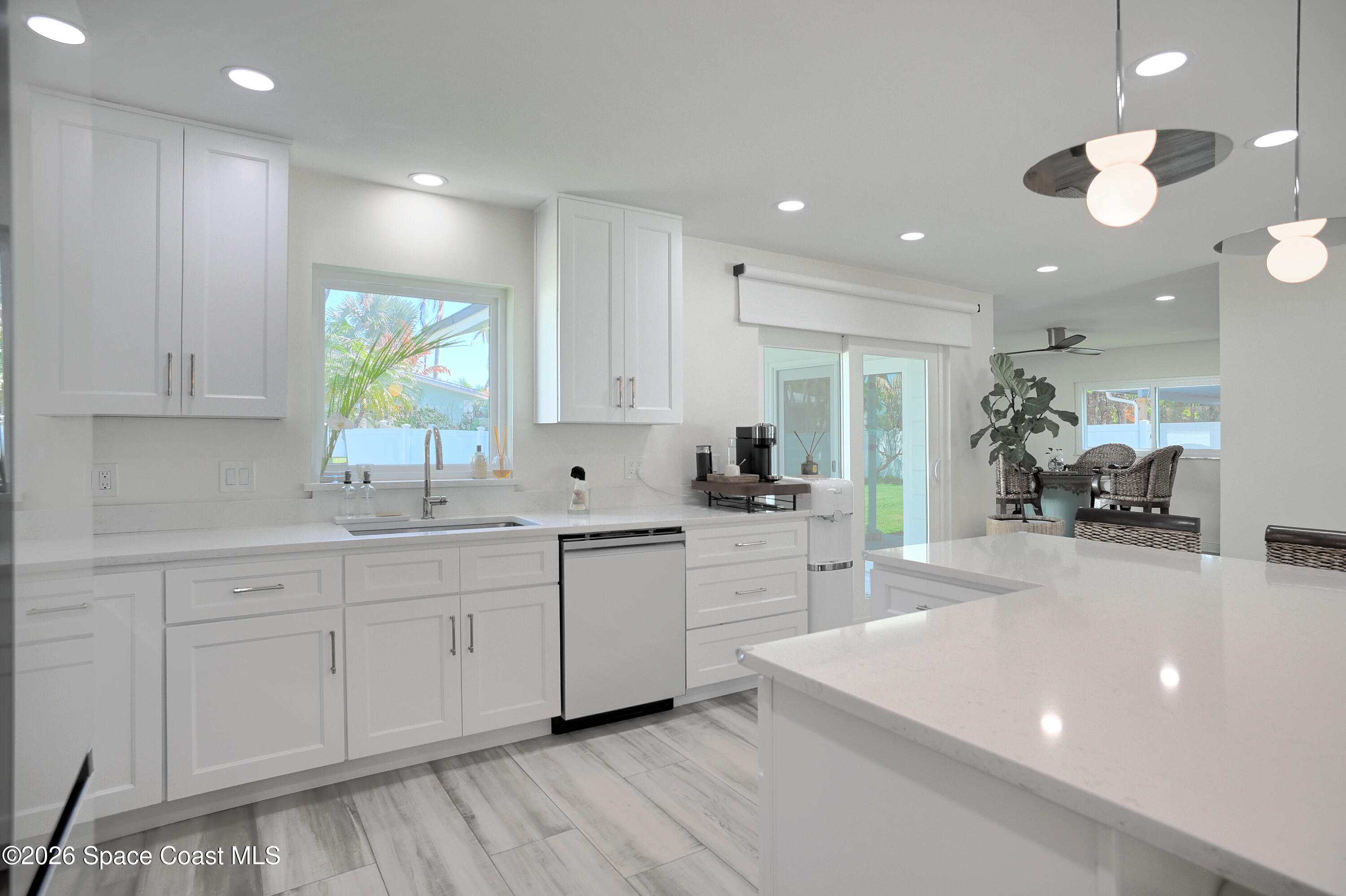 1162 Samar Road Cocoa Beach, FL 32931 - Photo 9 of 27 Kitchen - Custom Cabinetry & Appliances