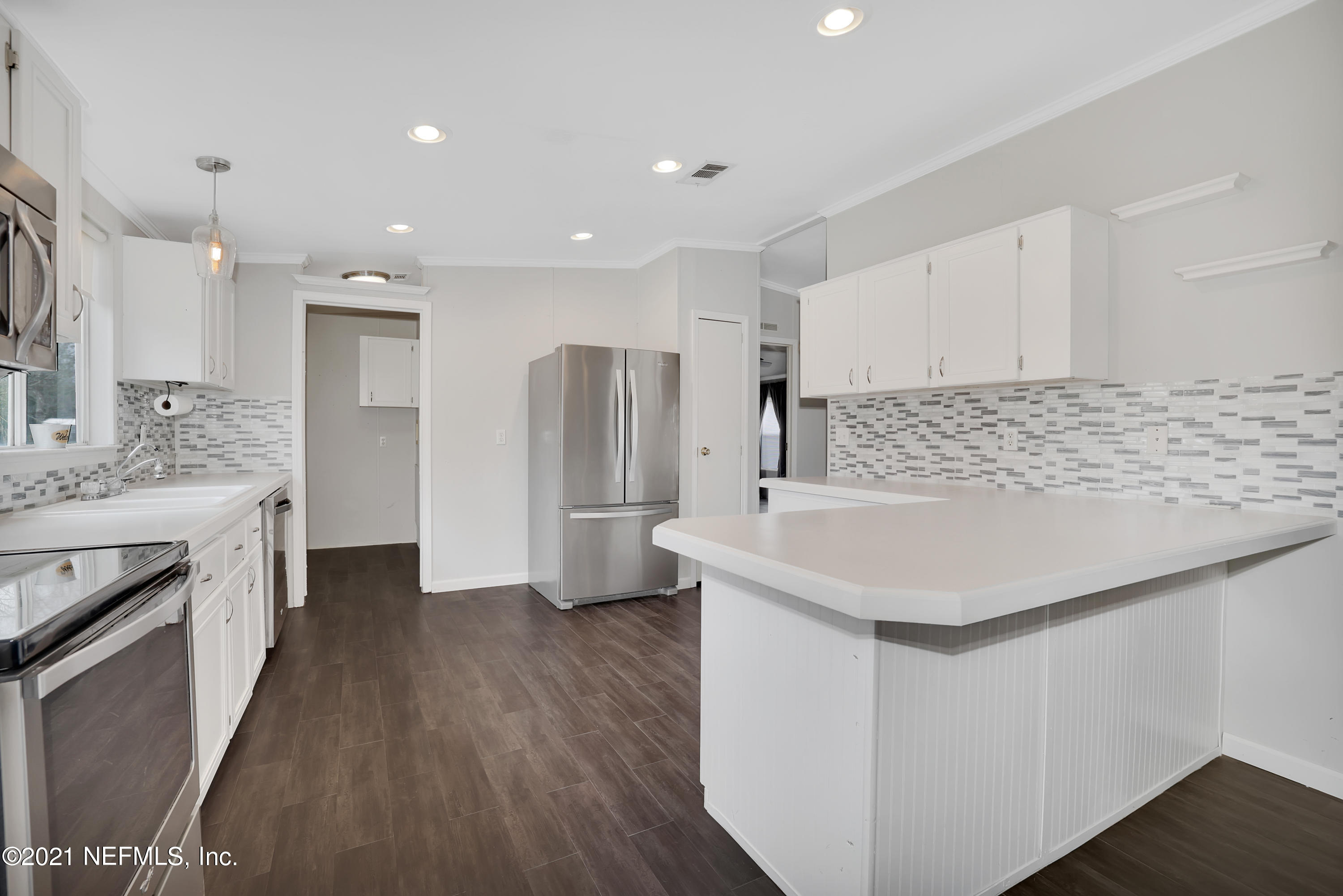 13421 Grover Road Jacksonville, FL 32226 - Photo 9 of 33 8 - Kitchen 5