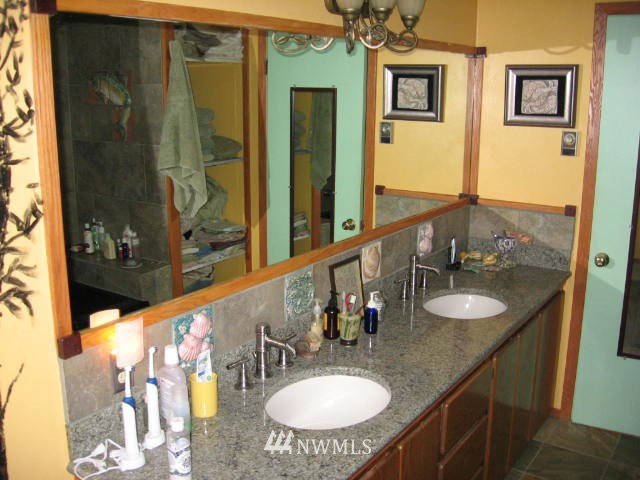 2493 Mt Pleasant Road Port Angeles, WA 98362 - Photo 11 of 24 Gallery Image 11