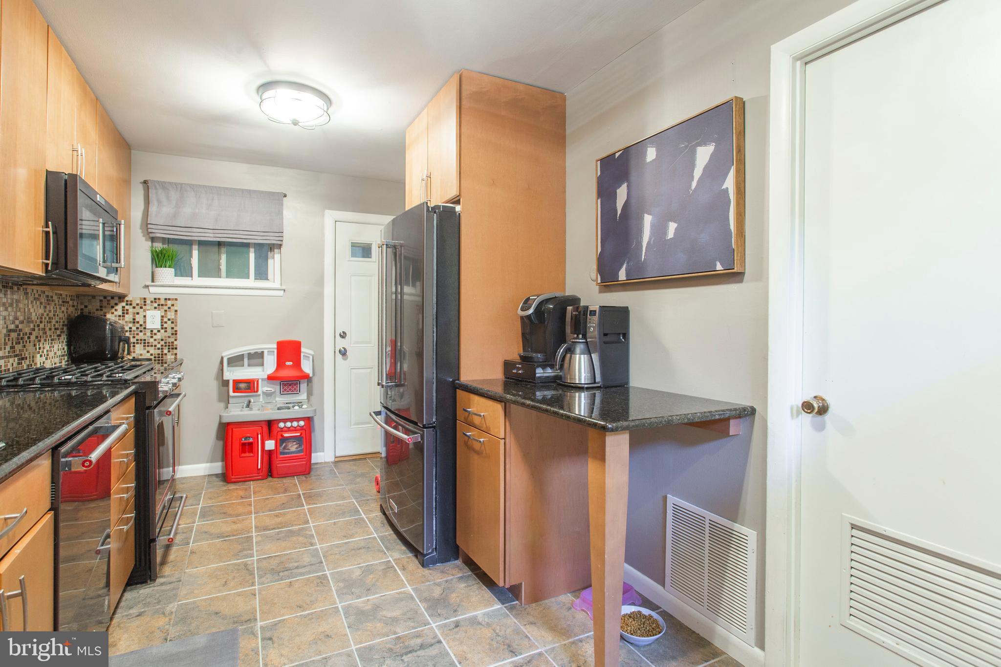 509 South 5th Street Philadelphia, PA 19147 - Photo 10 of 38 Eat-in kitchen
