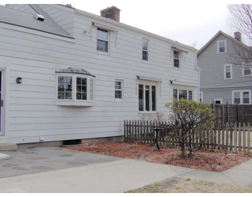 170 Hartford Terrace Springfield, MA 01118 - Photo 19 of 21 Gallery Image 19