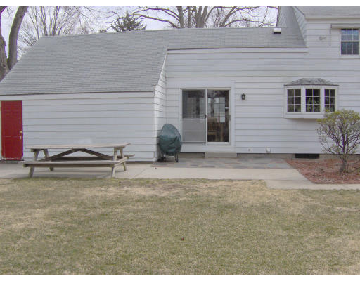 170 Hartford Terrace Springfield, MA 01118 - Photo 20 of 21 Gallery Image 20