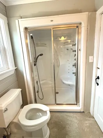 $2,800 | 326 Fish Road, Unit 1, Tiverton, RI 02878