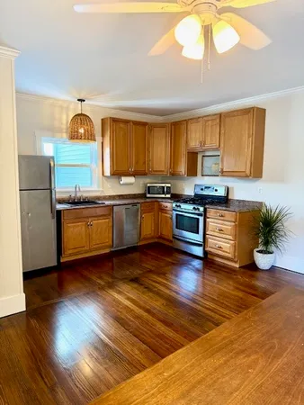 $2,800 | 326 Fish Road, Unit 1, Tiverton, RI 02878