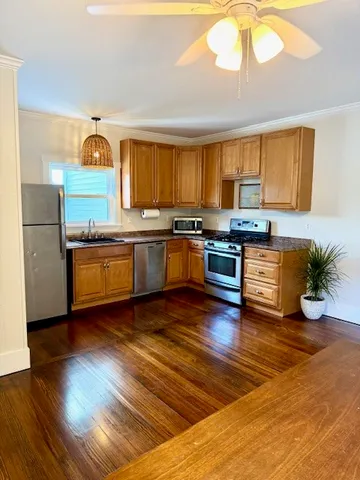 $2,800 | 326 Fish Road, Unit 1, Tiverton, RI 02878