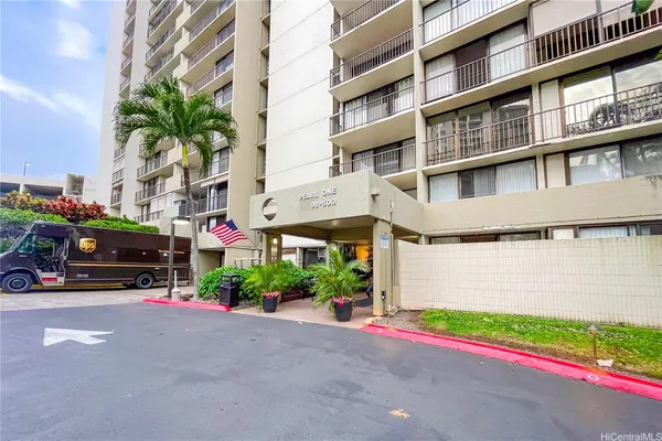 $325,000 | 98-500 Koauka Loop, Unit 7M, Aiea, HI 96701