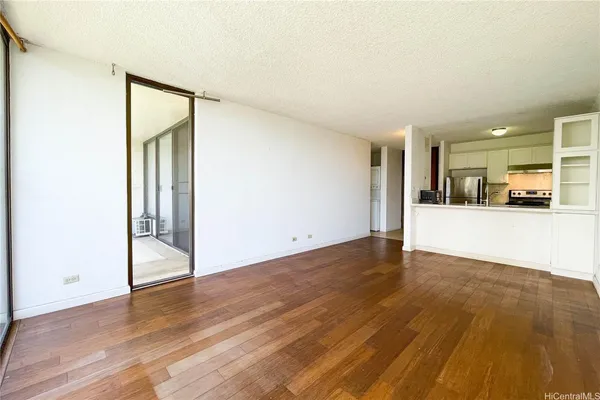 $325,000 | 98-500 Koauka Loop, Unit 7M, Aiea, HI 96701