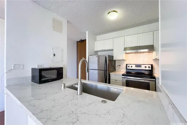 $325,000 | 98-500 Koauka Loop, Unit 7M, Aiea, HI 96701