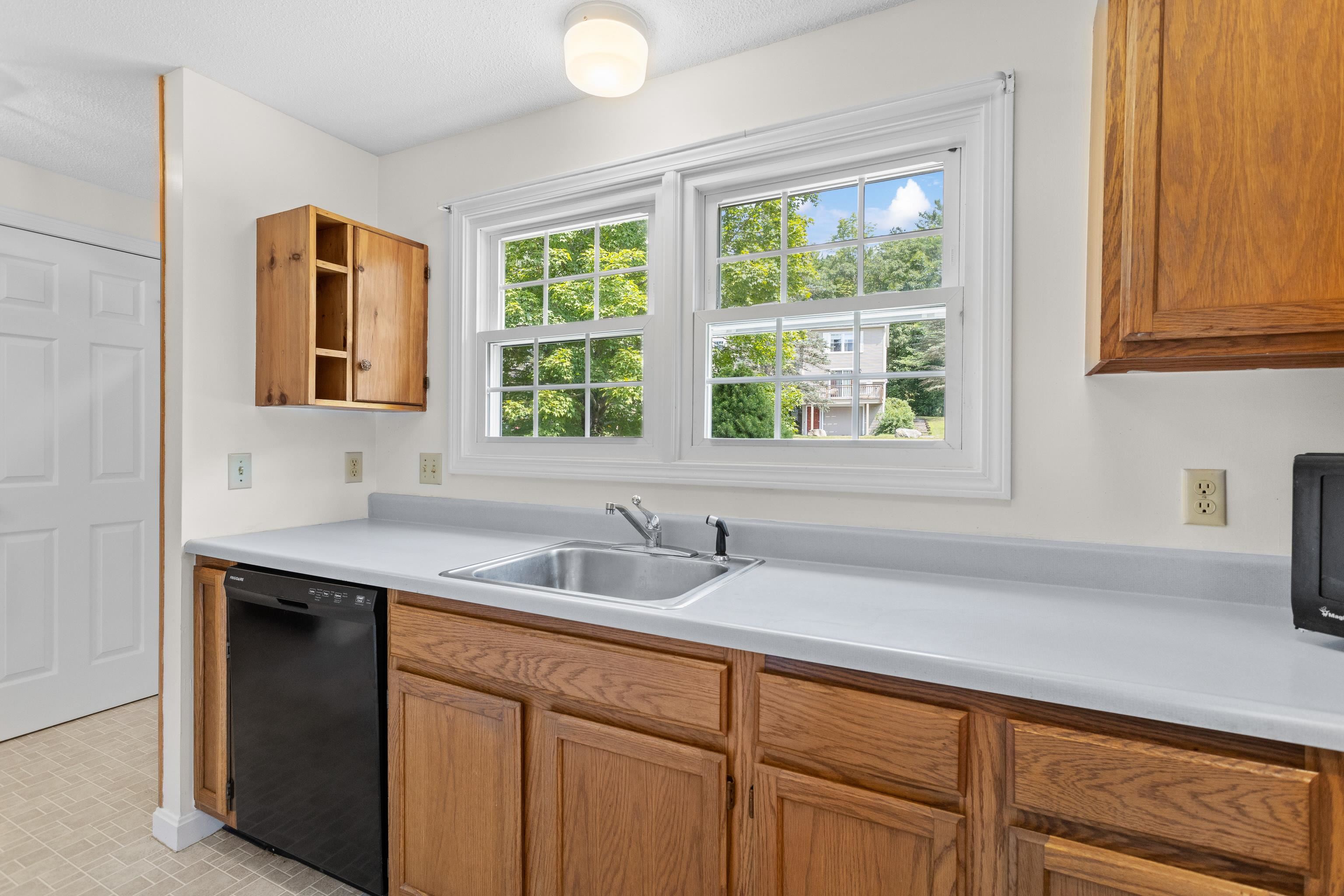 20 Gates Road, Unit 17 Marlborough, NH 03455 - Photo 13 of 35