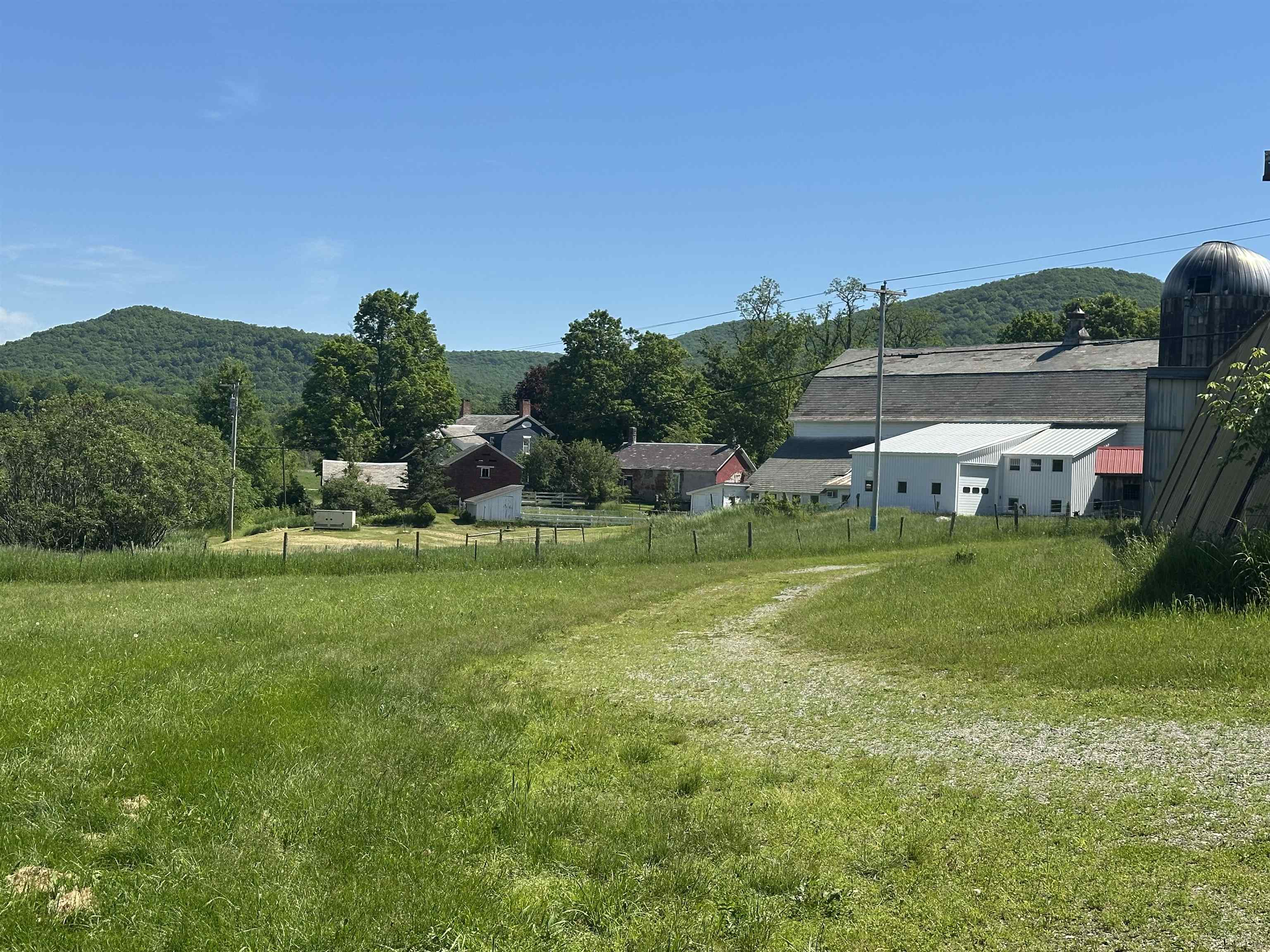 1333 Highway 153 Pawlet, VT 05775 - Photo 45 of 59