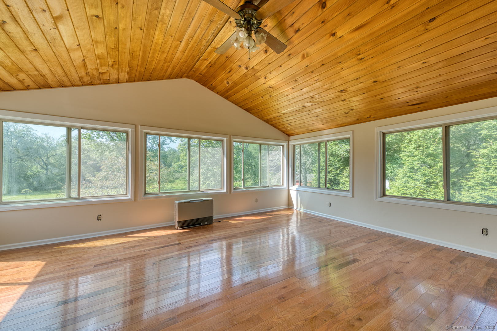 134 East Street Litchfield, CT 06759 - Photo 18 of 38 a living room with a large window