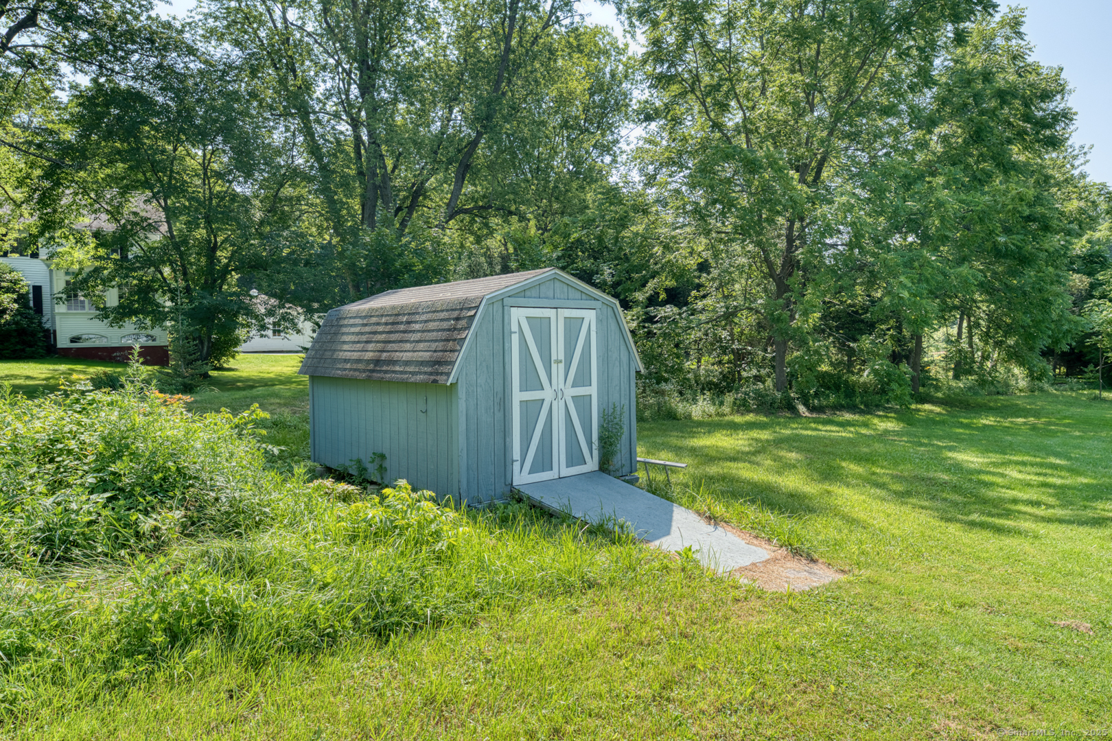 134 East Street Litchfield, CT 06759 - Photo 6 of 38 a view of a back yard