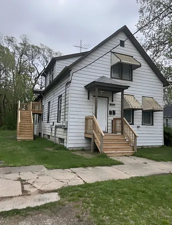 $2,200 | 14305 Irving Avenue, Unit 2, Dolton, IL 60419