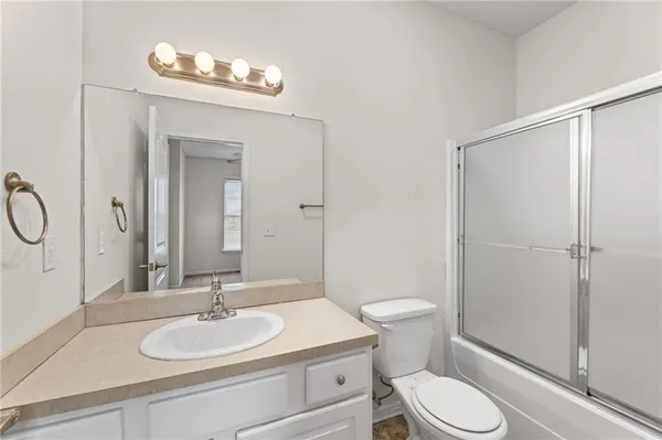 $275,000 | 5245 Overland Drive, Unit B27, Lawrence, KS 66049
