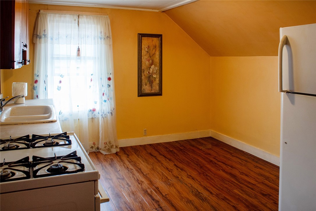 65 Bellingham Street Woonsocket, RI 02895 - Photo 23 of 48