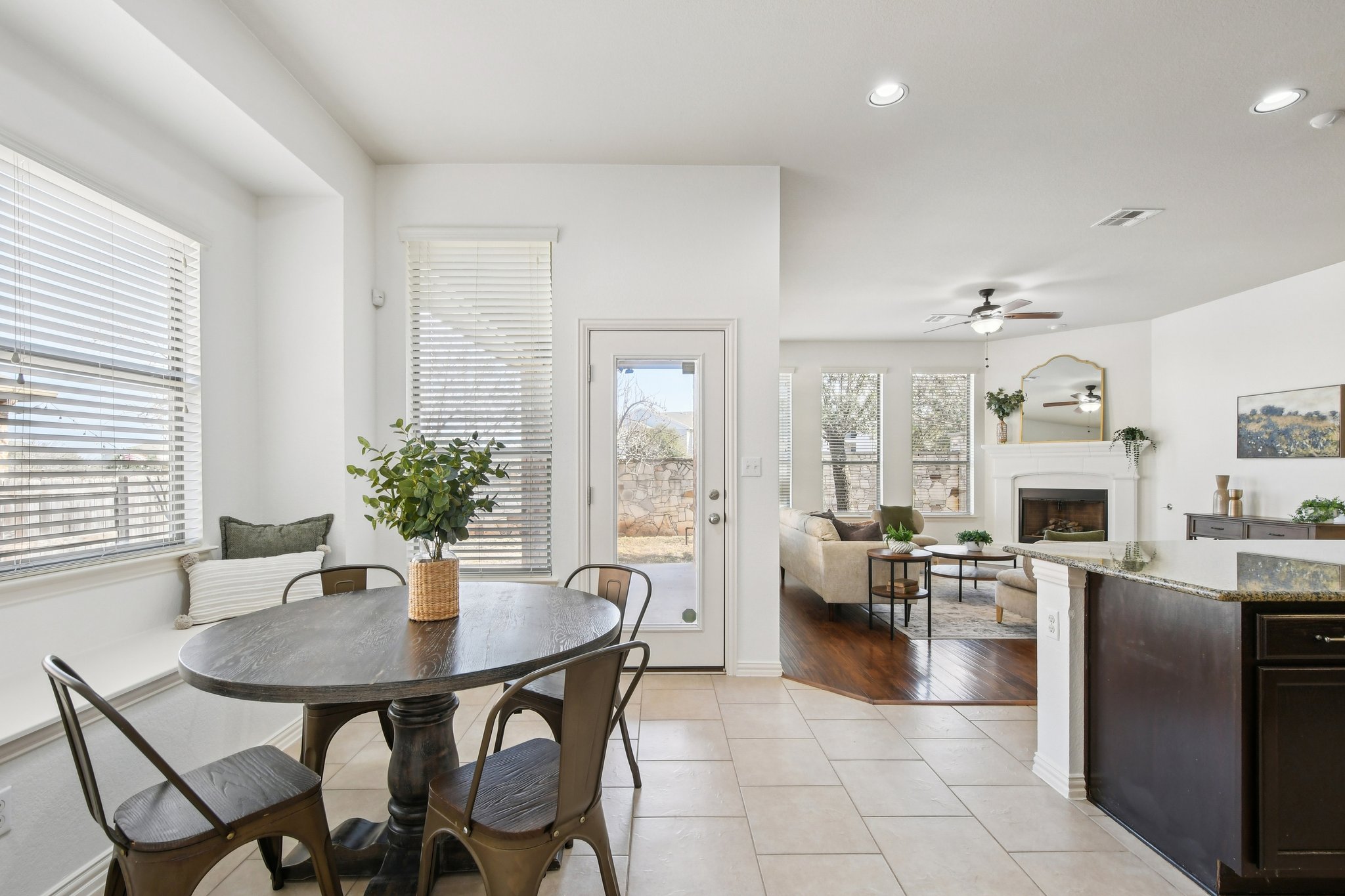 2804 Prosperity Leander, TX 78641 - Photo 15 of 40