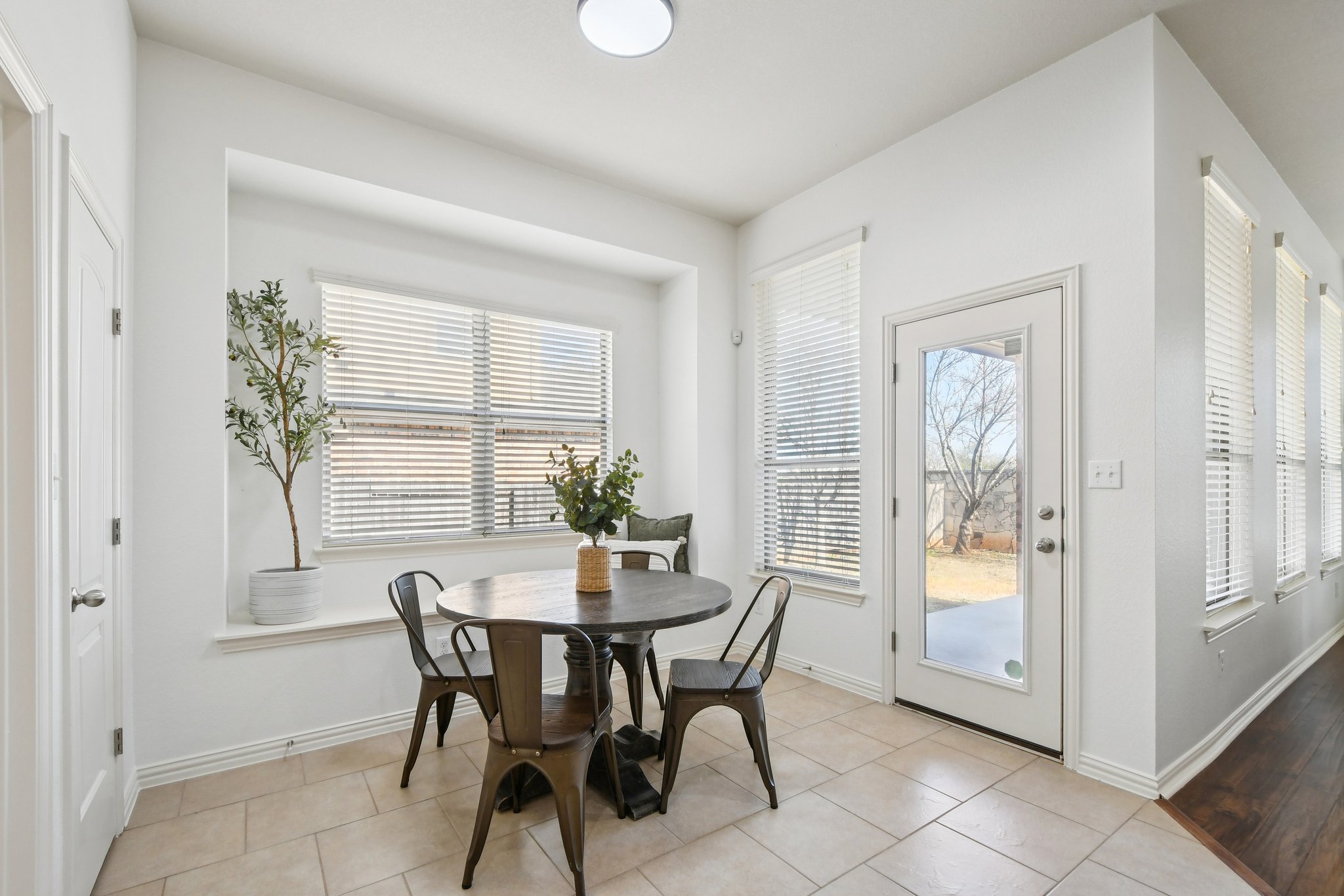 2804 Prosperity Leander, TX 78641 - Photo 16 of 40