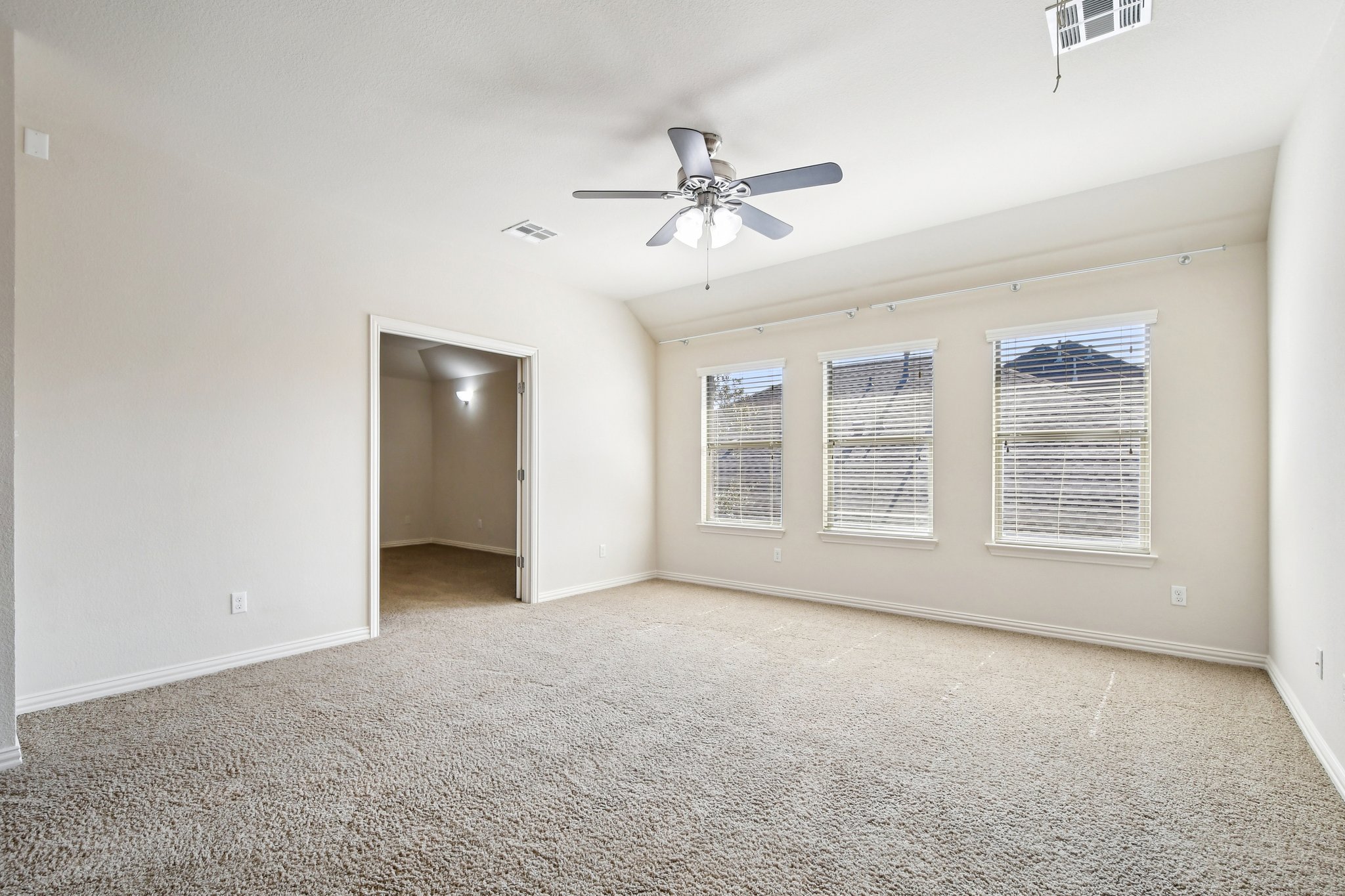 2804 Prosperity Leander, TX 78641 - Photo 23 of 40